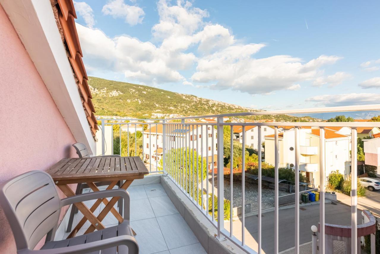 Apartment Mimoza 5, Baska, Krk Buitenkant foto