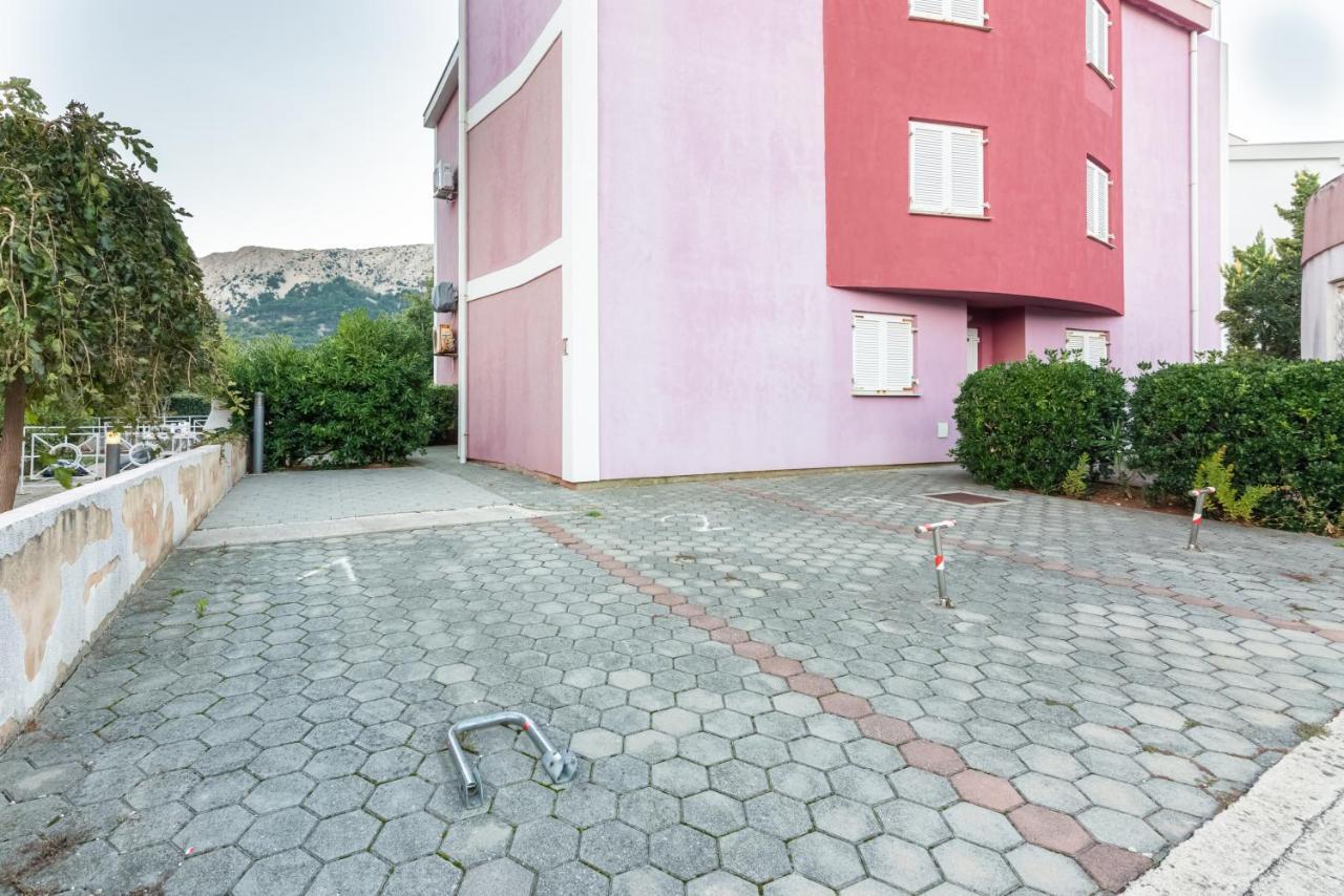 Apartment Mimoza 5, Baska, Krk Buitenkant foto