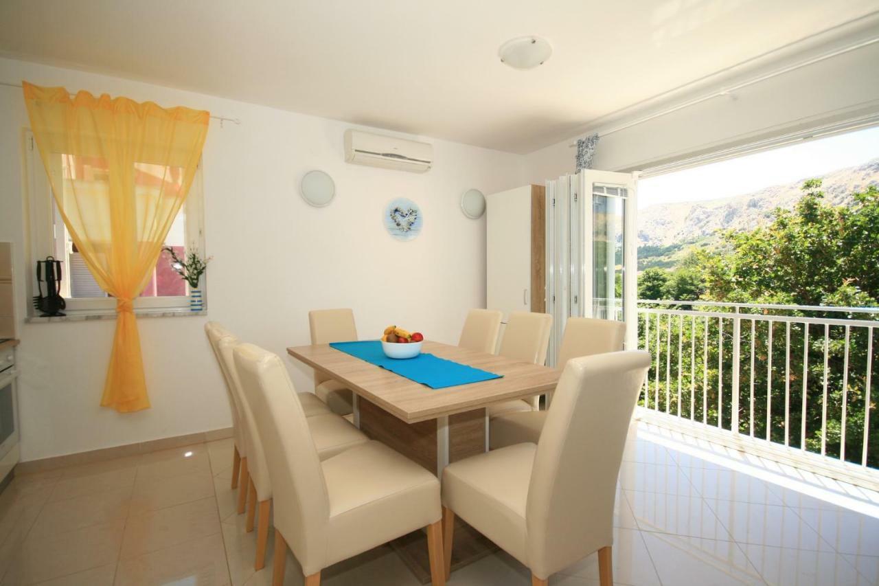 Apartment Mimoza 5, Baska, Krk Buitenkant foto